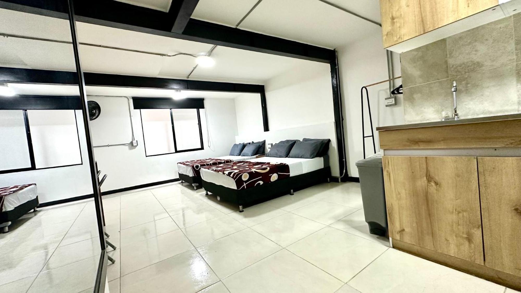 Malibu Loft Hotel 麦德林 外观 照片